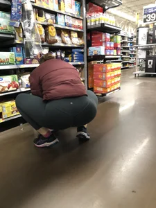 Squatting Teen Green Lulu VTL