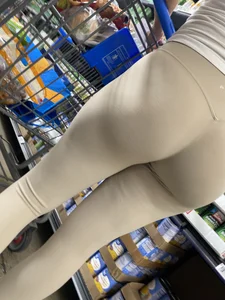 Milf in Walmart (OC)