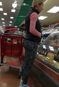 Skinny blonde milf grocery shopping in leggings