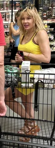 Fit Mature blonde shopping seeks nice caps‼️