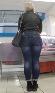 juicy ass in jeans