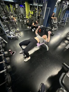 Petit blonde bench pressing in target