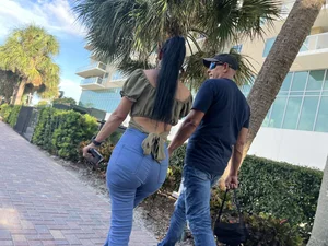 Slim thick Latina milf (oc)