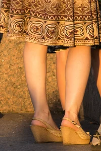 Large collection of candid girls' legs and feet in public places