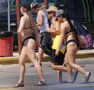 Salt River Tubing girls