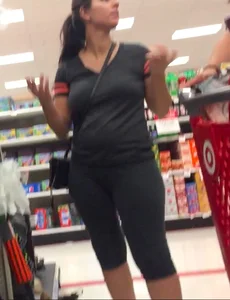 Candid girls in leggings and tights