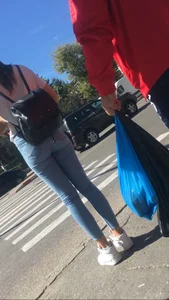You prefer big ass or petite ass of teens? Choose your favourite