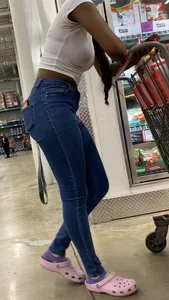 Sexy Ebony with Hips, Ass, and Leggggggggs!