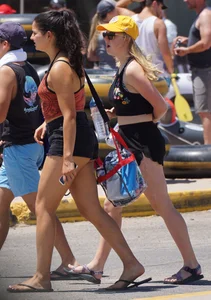 Salt River Tubing girls