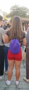 Big peach in shorts leggings, cute white girl