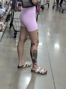 Tatted asian chick w/VTL in pink shorts