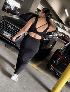 Thick Colombian Milf in Tight Sundress with fat ass on escalator ( OC , VPL)