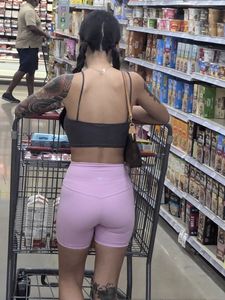 Tatted asian chick w/VTL in pink shorts