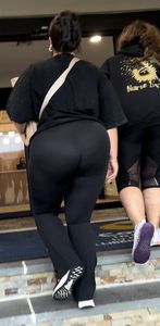 Thick in spandex flares going up the stairs🔥 ( OC , GIFs)