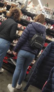 Duo in tight jeans