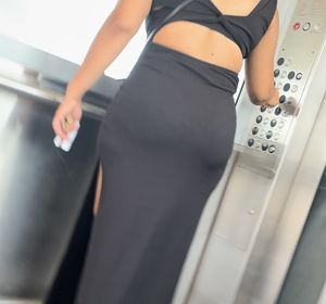 Thick Colombian Milf in Tight Sundress with fat ass on escalator ( OC , VPL)