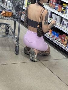 Tatted asian chick w/VTL in pink shorts