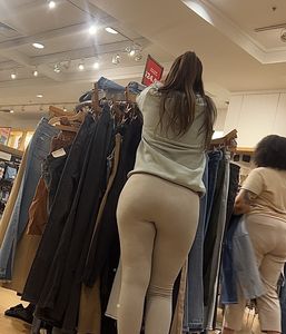 Light skin in grey leggings