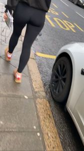 HOT Redhead PAWG black leggings