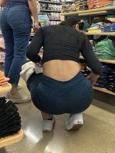 Slim latina in blue leggings squatting and shopping (oc)