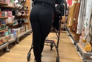 Blonde with a perfect ass in lulu’s