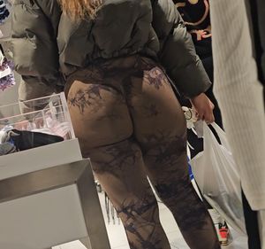 HUGE ASS GODDESS, MY BEST CAPTURE. PERFECT FAT ASS