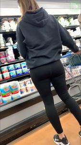 NICE MILF