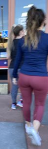 Two PAWG college chicks in leggings with VPL