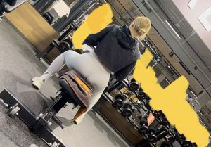 Juicy asses at the gym