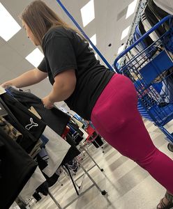 Lovely Thick Milf clothes shopping