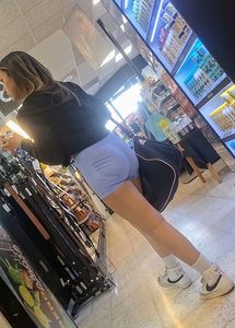 [OC] sexy body, nice legs and ass on latina in tight shorts