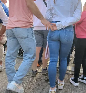 FunFair S1 : ass in jean