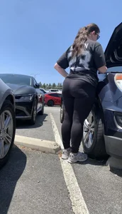 Chubby Hockey Geek, nice BUTT n THIGHS