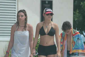 Deerfield Beach girls in bikinis