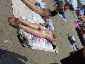 Candid beach and bikini babes