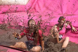 Bristol Pretty Muddy 5k race girls 2019