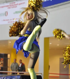 Candid cheerleaders