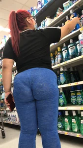 [OC Covid-era catch] Hot thick redhead Latina MILF VPL Wedgie Walmart