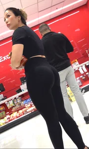 Asian milf perfect round ass in yoga pants and top long creep