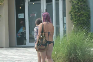 Candid Florida beach and bikini girls