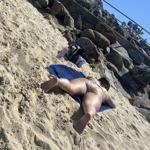 White Chick Tanning