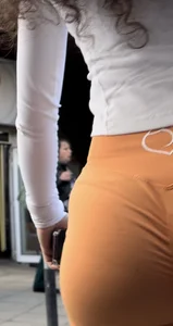 GOATED PEACHY BOOTY  VPL FROM CLOSE