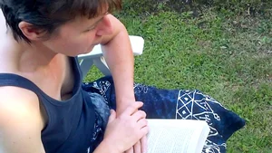 Candid boobs, nip slip and downblouse pics