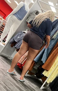 Target pawg