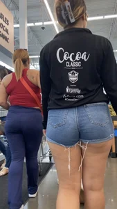 Sexy Latina ass in tight Jean shorts