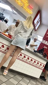 2 SEXXXY girls at In N Out