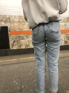 Hot Girl in Tight Blue Cameltoe Jeans And Sneakers on the Subway Station, Great Ass