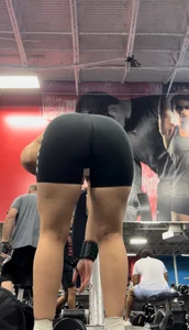 Big BOOTY Latina bending over MUST SEE