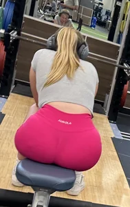 Stacked blonde college PAWG with pink shorts being eaten by ass
