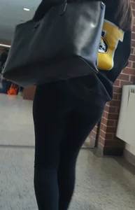 Nice Booty and Legs in Leggins Closeup